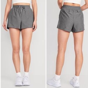 Old Navy Active Powersoft Womens Gray High Rise Go Dry Shorts Size Medium